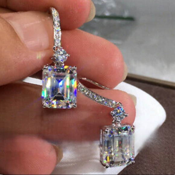 NEW Sterling silver Diamond Earrings - Picture 3 of 5